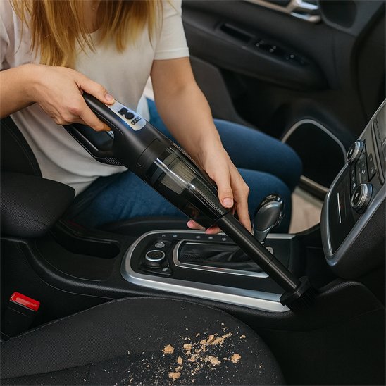 Aspirateur voiture avec embout