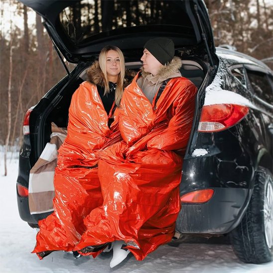 couverture de survie contre froid et neige