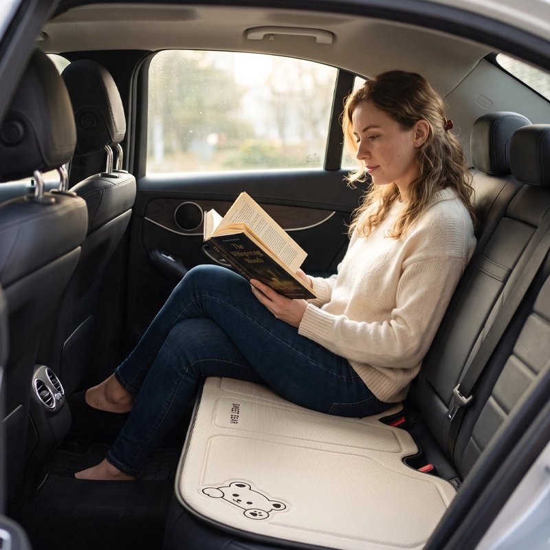 Couvre siege auto femme assise