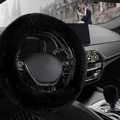 couvre volant peluche noir