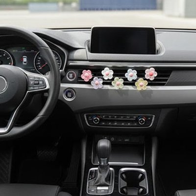 Diffuseur de parfum petite fleure ventilation voiture