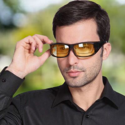 lunette à vision nocturne jaune homme