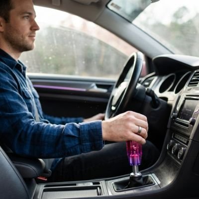 Pommeau de vitesse conducteur voiture